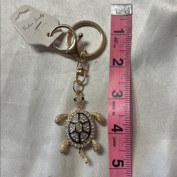 Turtle bag charm/keychain nwt - Picture 2 of 2
